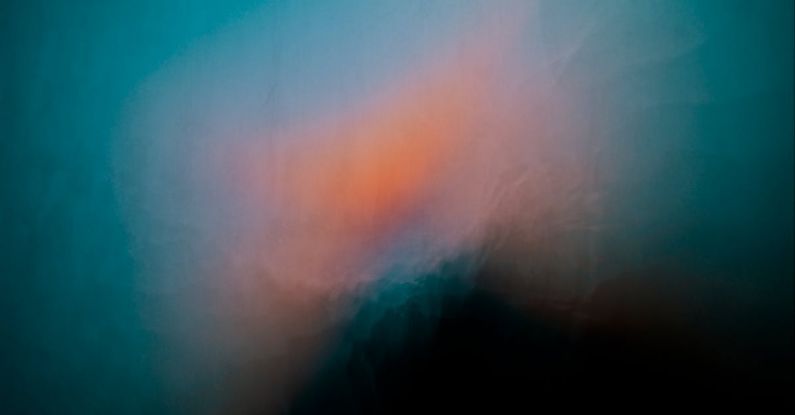 Blended Learning - An abstract image of a blue and orange light